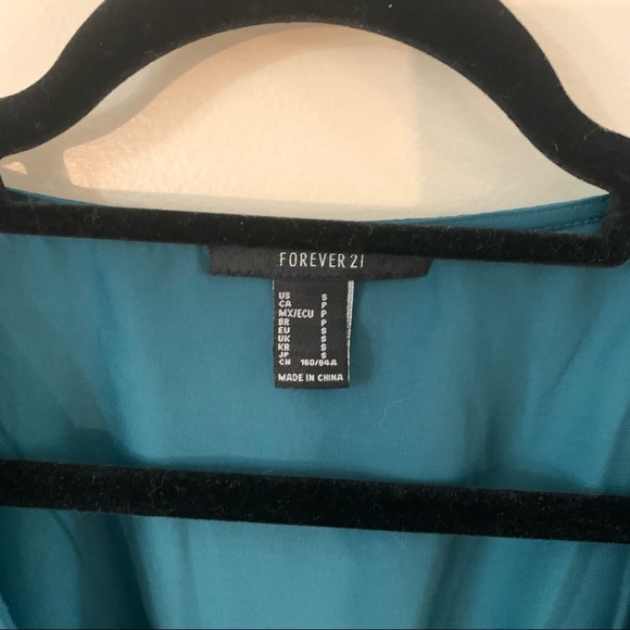 Forever 21 Emerald Peplum Top - Picture 4 of 8